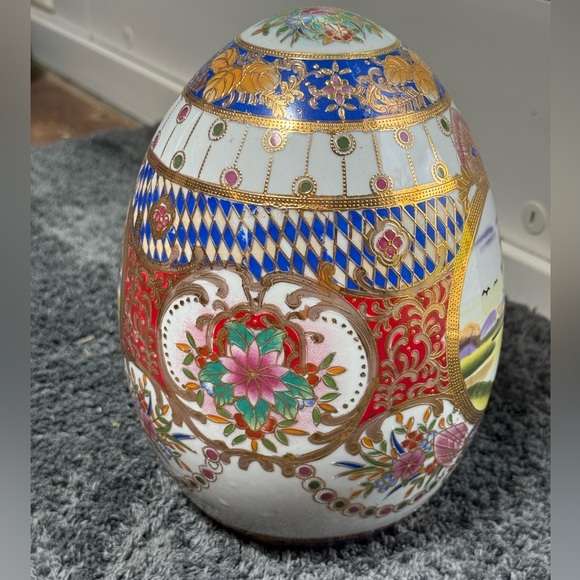 8 1/2” Satsuma Landscape Hand Painted Porcelain Egg - Picture 2 of 4